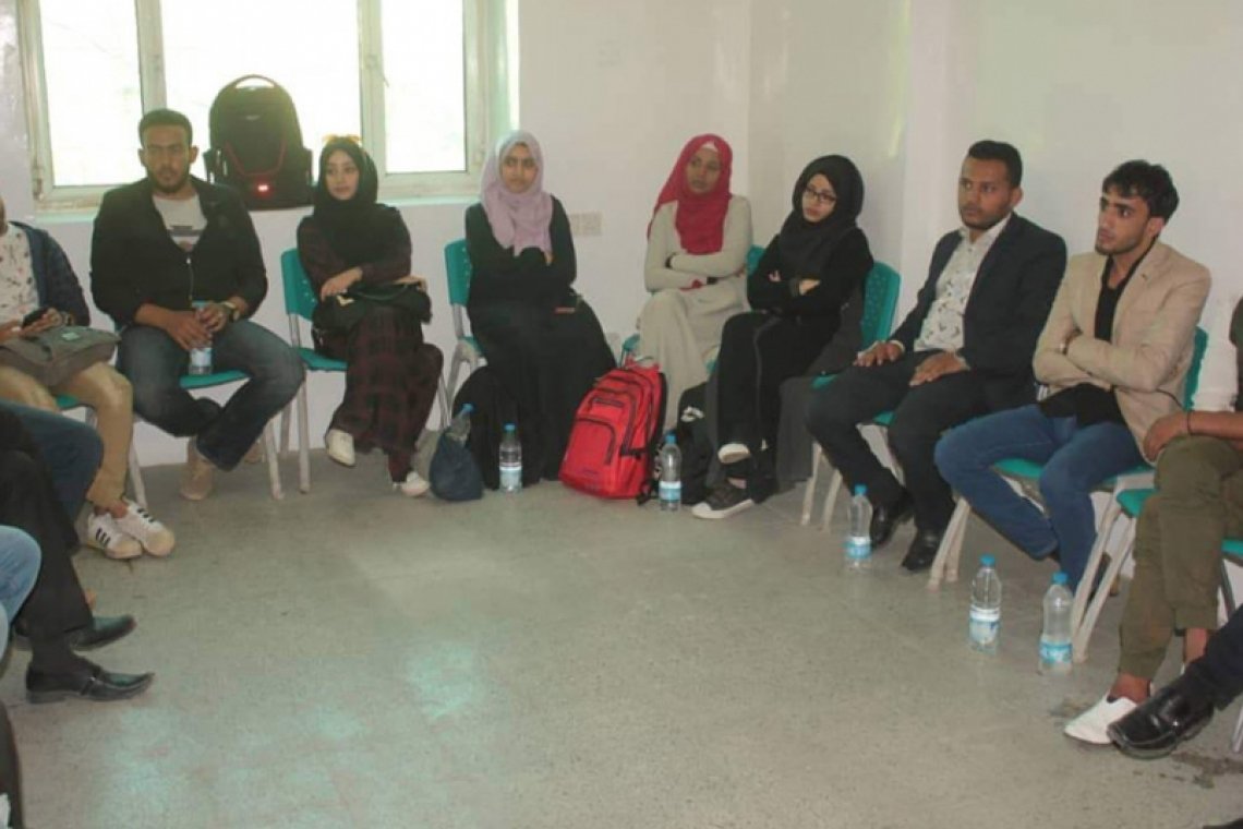 مؤسسة التنوير للتنمية تقيم حلقة نقاشية حول السلام "اسبوع السلام " - اليمن